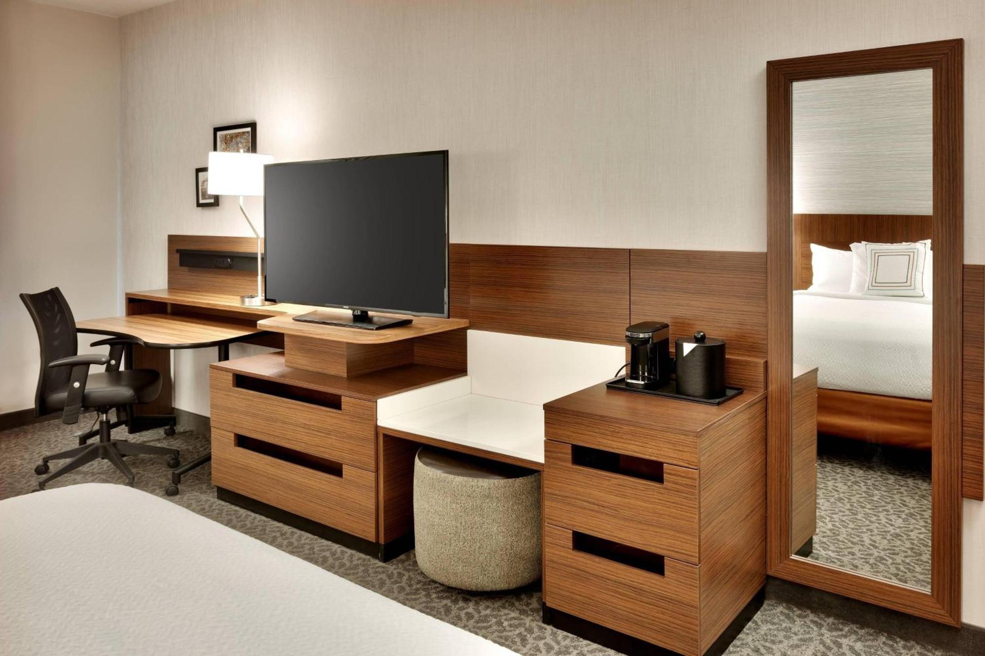 Fairfield Inn & Suites By Marriott Springfield North Exteriör bild
