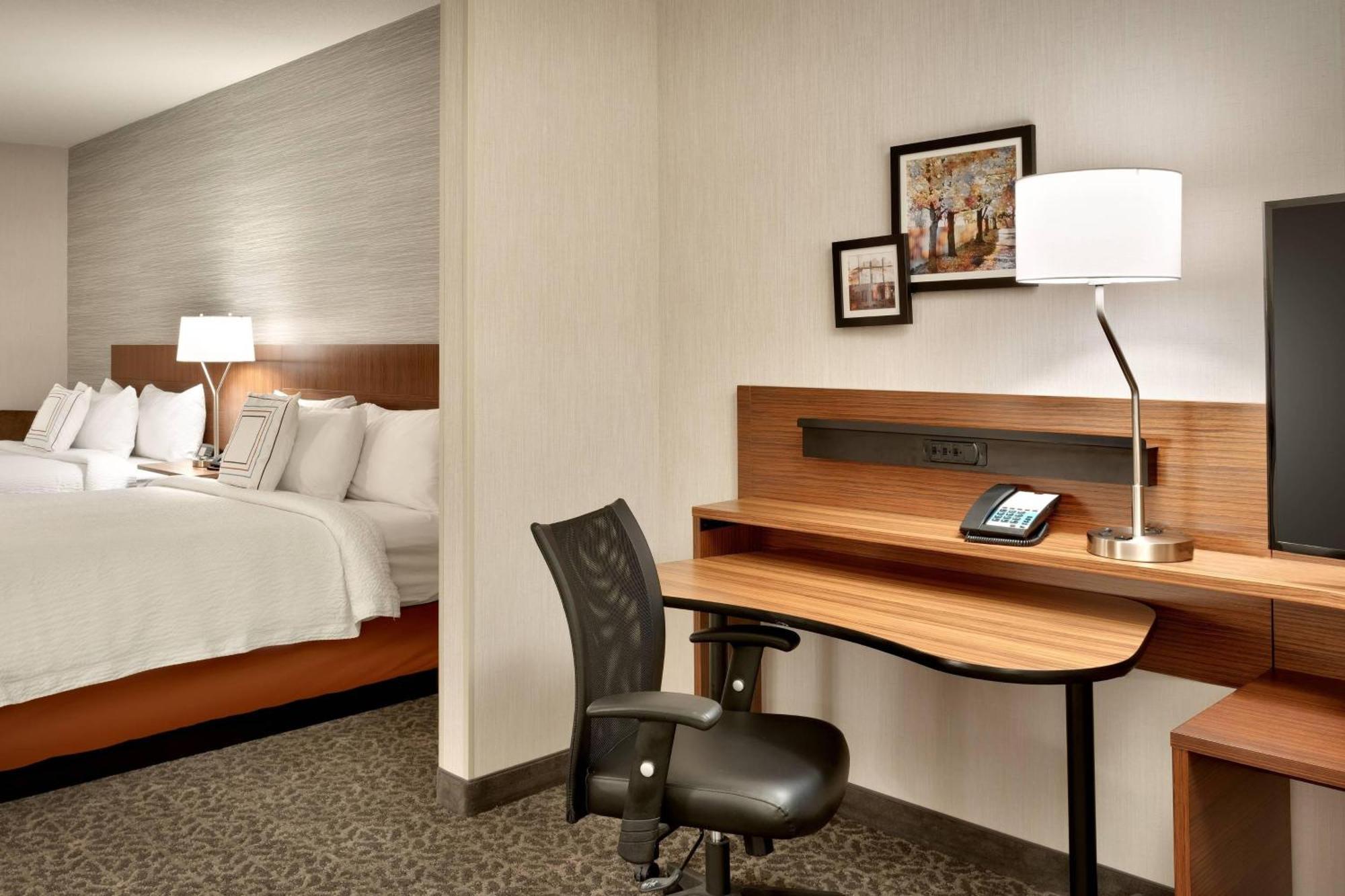 Fairfield Inn & Suites By Marriott Springfield North Exteriör bild