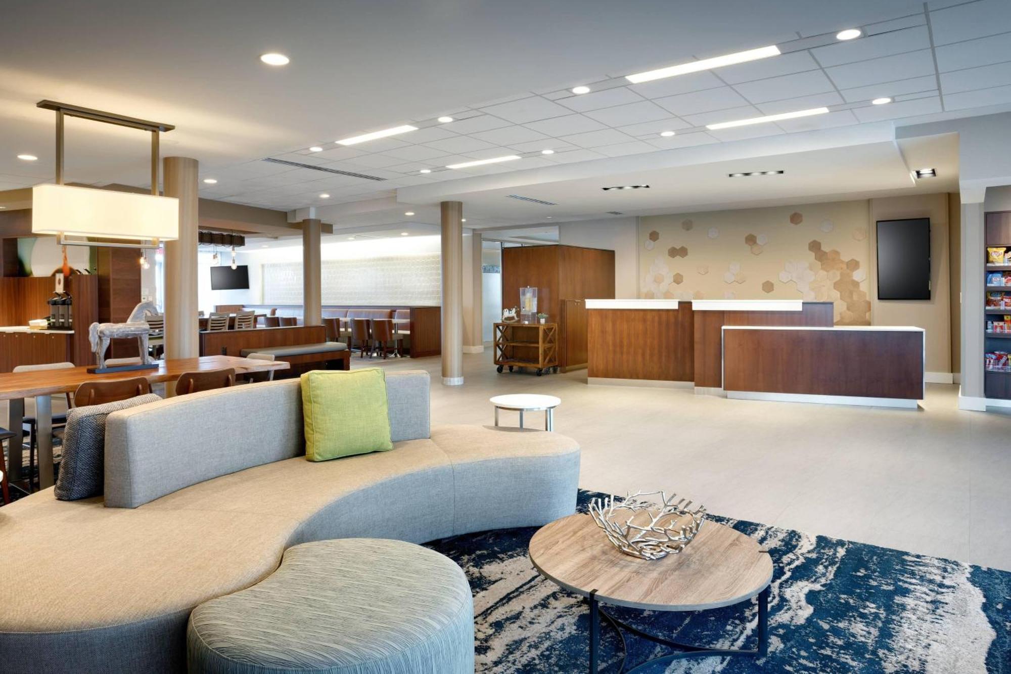 Fairfield Inn & Suites By Marriott Springfield North Exteriör bild